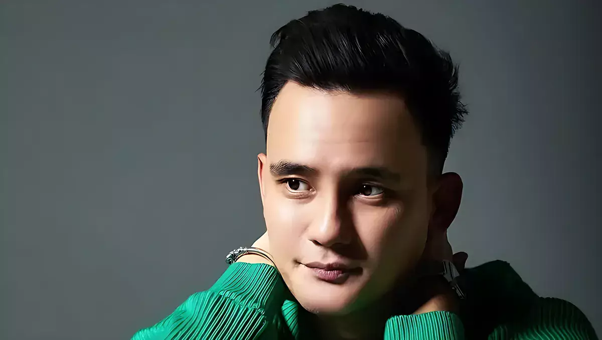 Концертте Әли Оқапов ағыл-тегіл жылады (ВИДЕО)