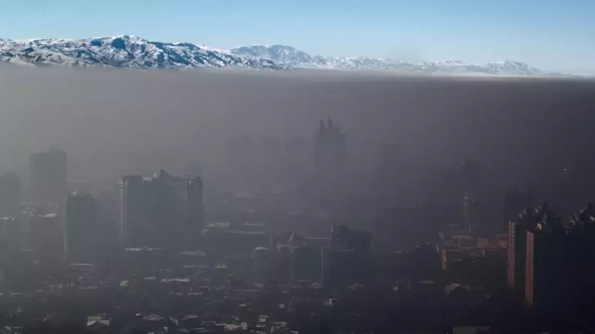 В трёх городах РК объявлены НМУ: кого просят не выходить на улицу