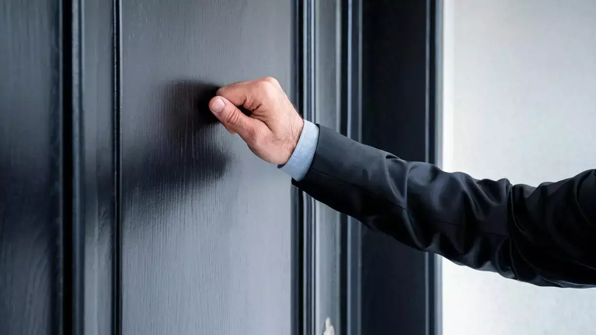 Необычные обходы жилых домов в Казахстане: что на самом деле происходит - официальное объяснение - новости на Lada.kz 23.11.2025