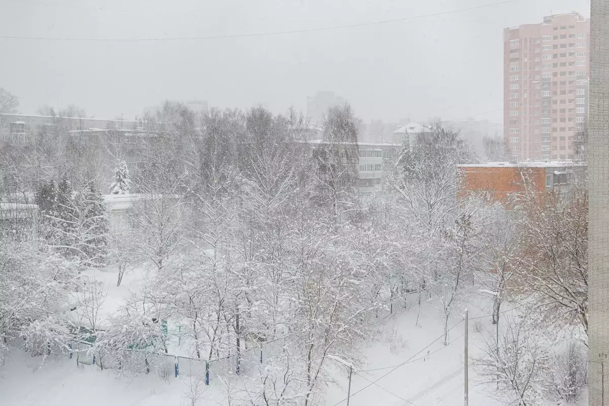 Штормовое предупреждение объявили по всему Казахстану на 25 октября