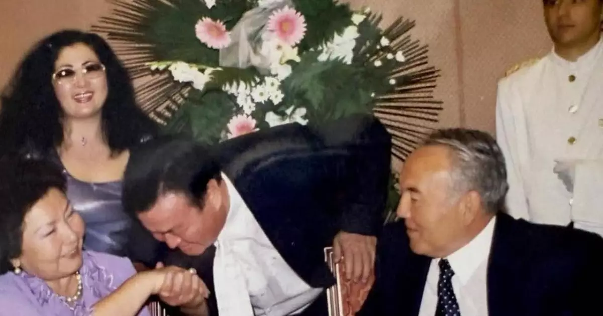  `Аяғым дірілдеп кетті`: Мақпал Жүнісова неге Заманбек Нұрқаділовтен қорықты? 