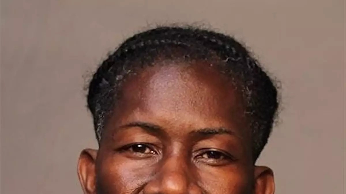 Сильно отредактированные протоколы голосования по выборам директора школы, изъятые ICE, вызвали возмущение.