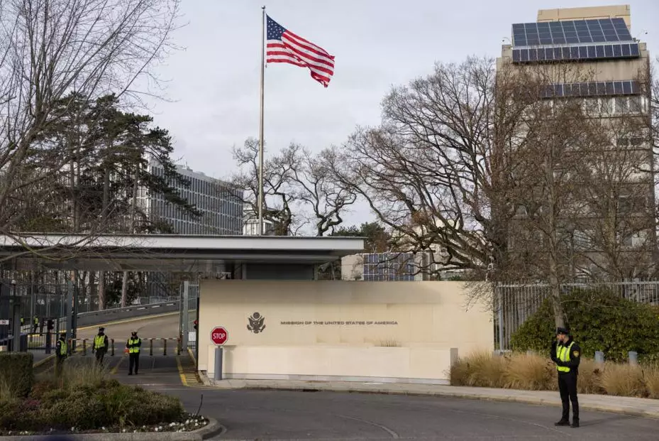 США и Украина начали переговоры по урегулированию конфликта в Женеве