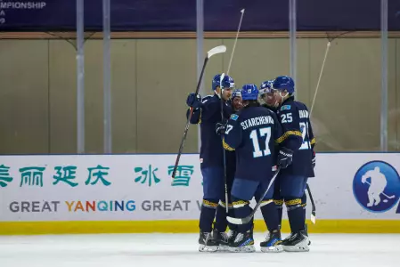 Казахстан защитил титул чемпиона Азии по хоккею