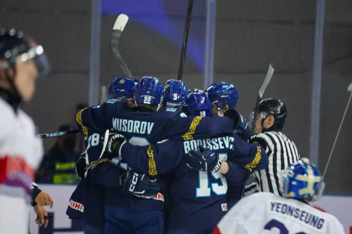 Сборная Казахстана по хоккею стала чемпионом Азии