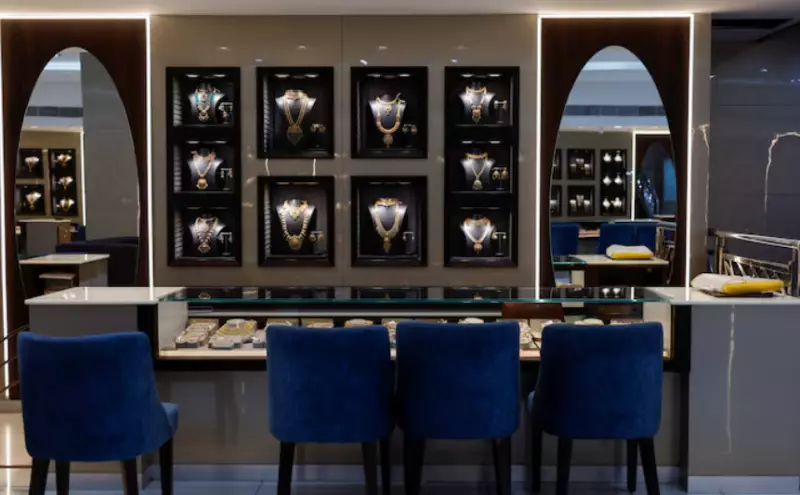 Инвесторы оценивают ставки: почему падают цены на золото