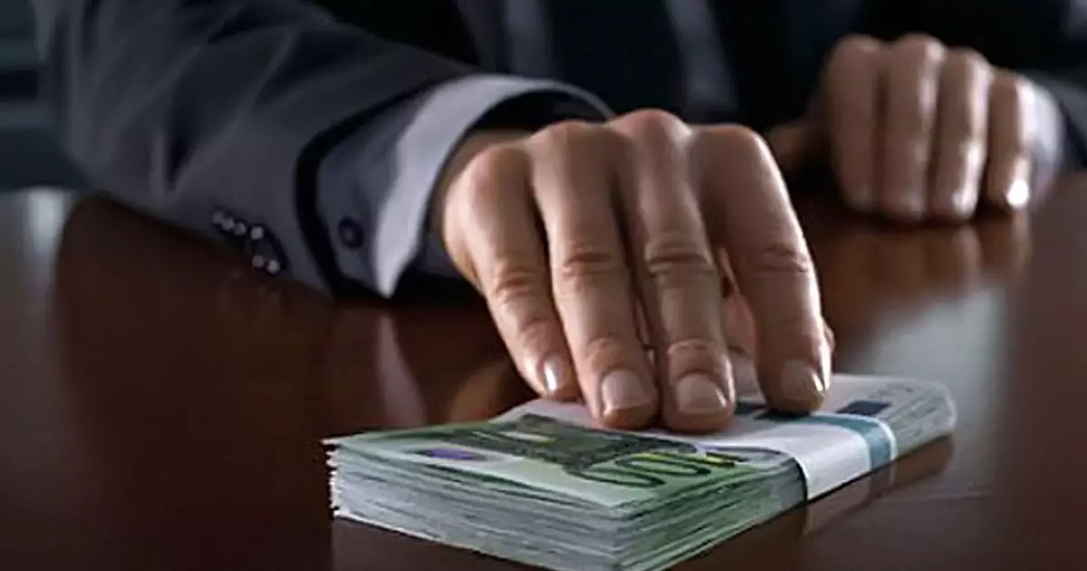  Бәрібір жеп қояды. Депутат ұрланатын ақшаны бюджетке бірден енгізуді ұсынды 