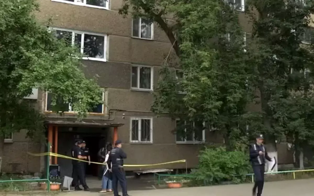 Павлодарда екі баласын терезеден лақтырған әйел жазаланбайтын болды 