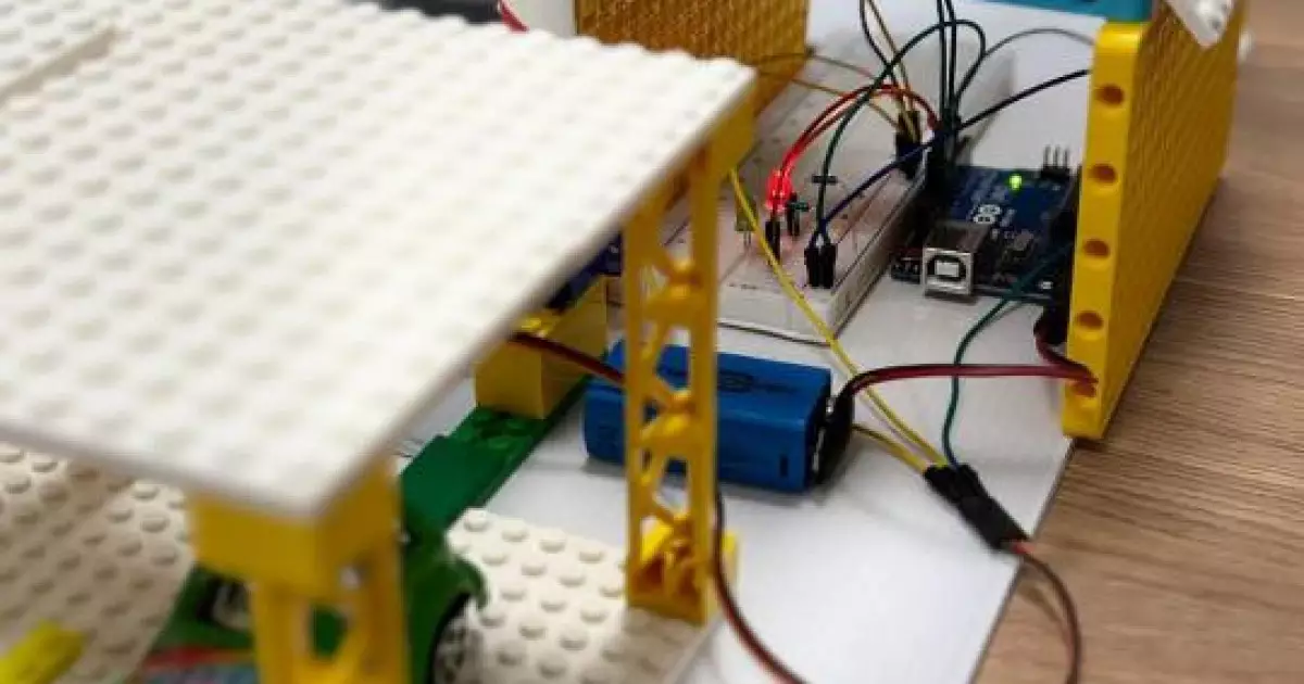   Оқушы «Ақылды шлагбаум» ойлап тапты   