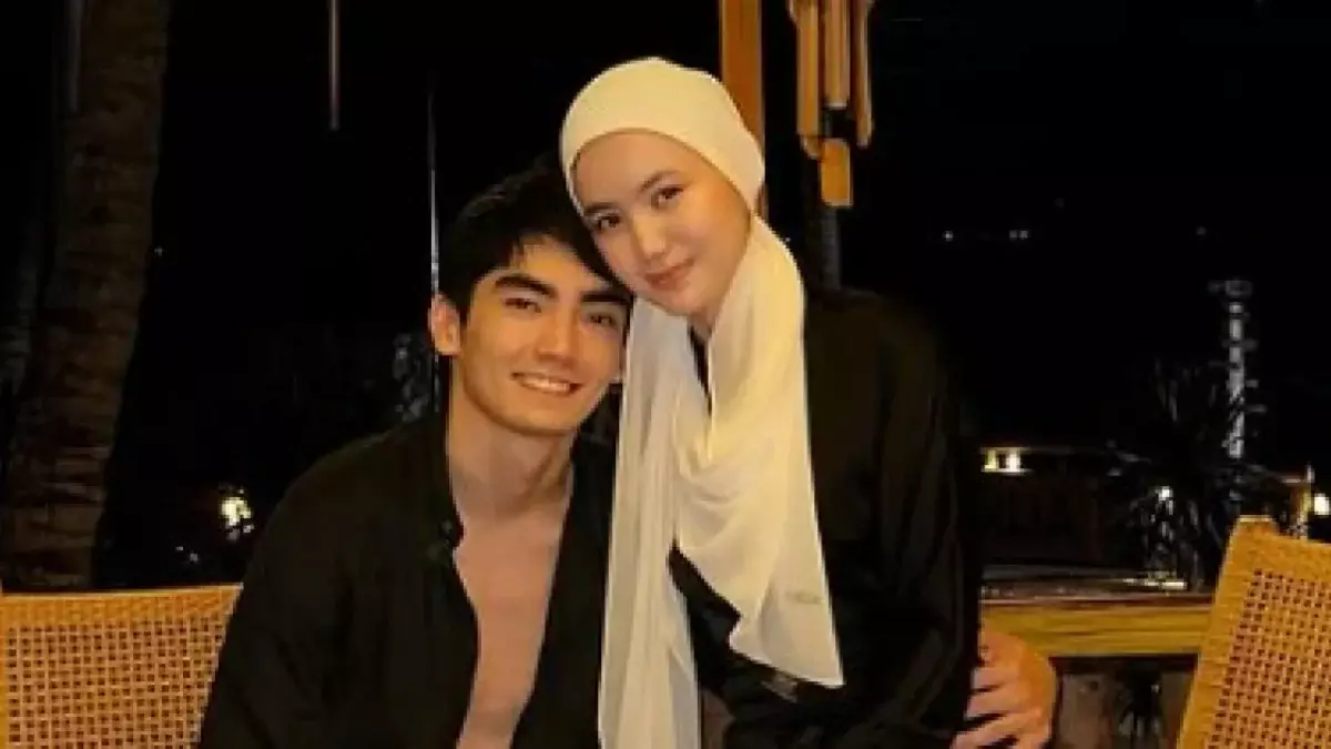 «Қара жамылып не көрінді»: Сәкен Майғазиевтің келіні елден оңбай сөз естіді (ФОТО)