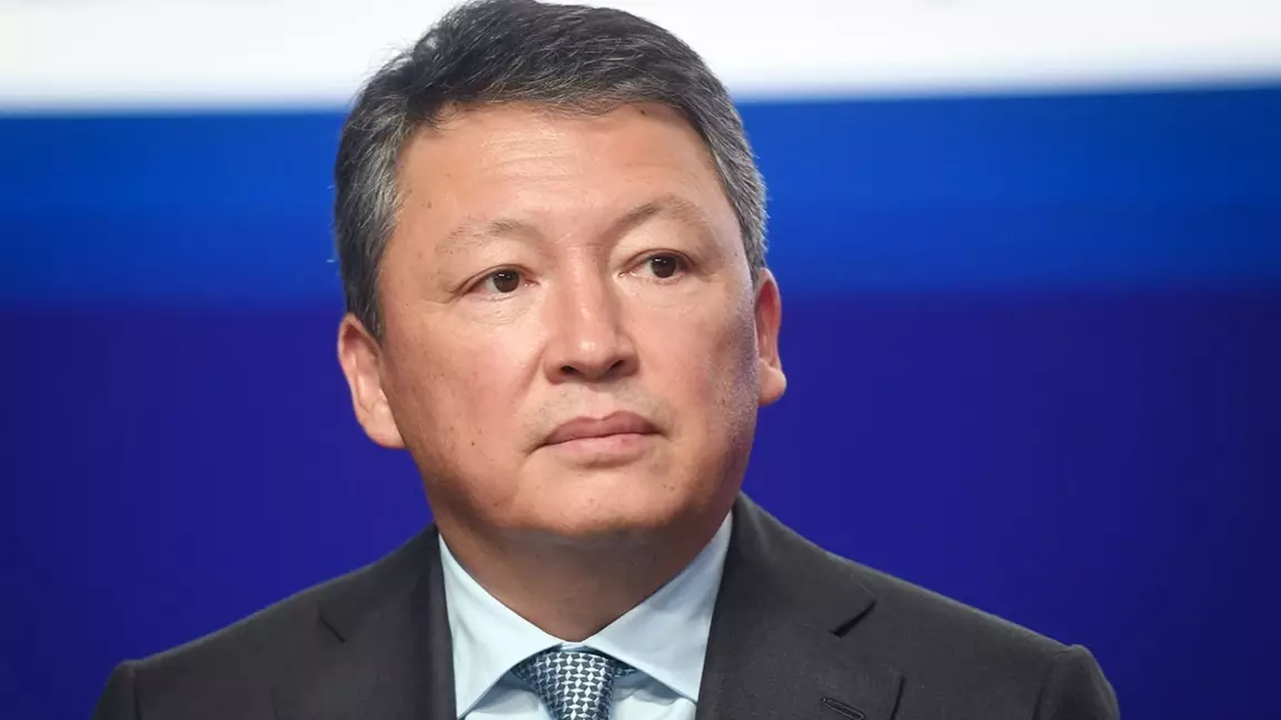 Құлыбаевтар Halyk Bank акциялары қаншаға сатты? Банк мәлімдеме жасады