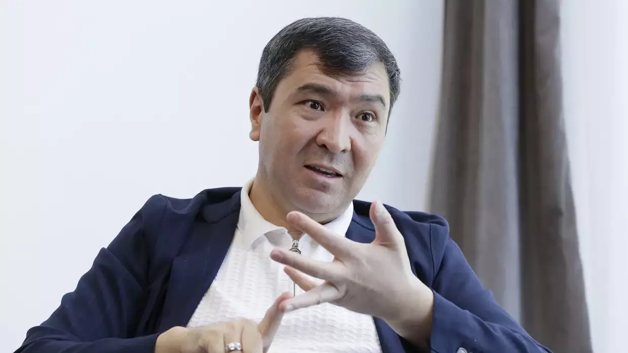 Динара Сәтжанның күйеуі кімнен күш-қуат алатынын айтты