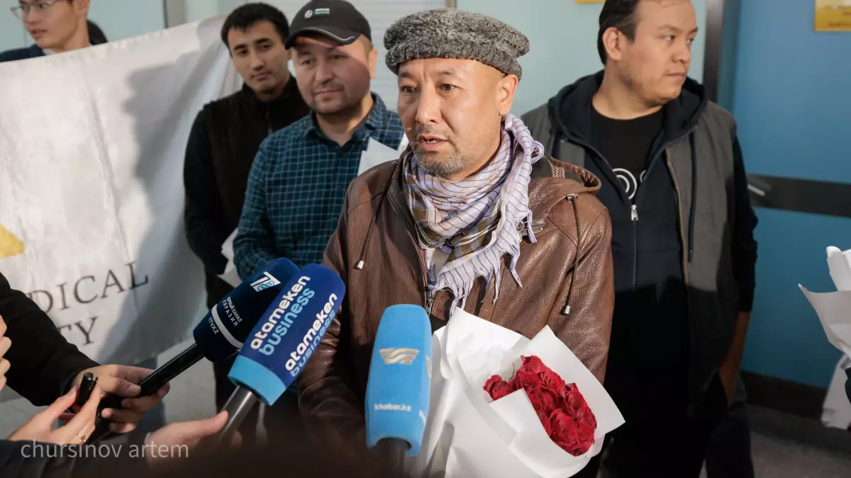 Босқындар лагерін көзбен көрген дәрігер: Ауғанстанда жаңа туған 20 сәбидің 11-і шетінейді