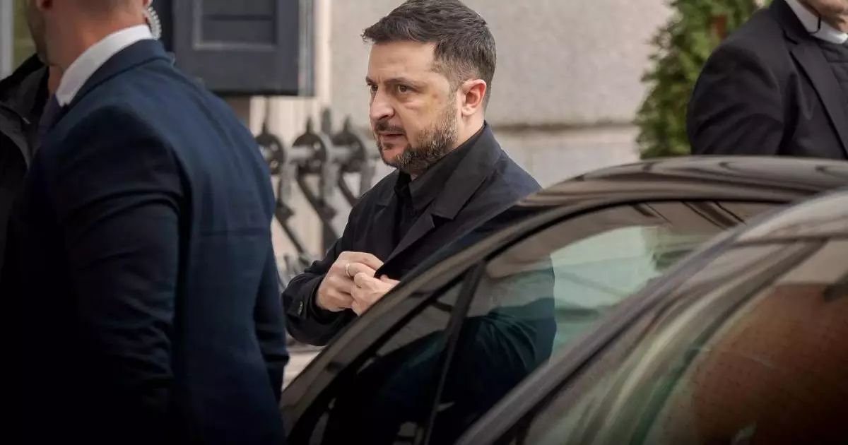  `Зеленский елден қашып кетеді`: Украина президенті жайлы сұмдық хабар тарады (ВИДЕО) 