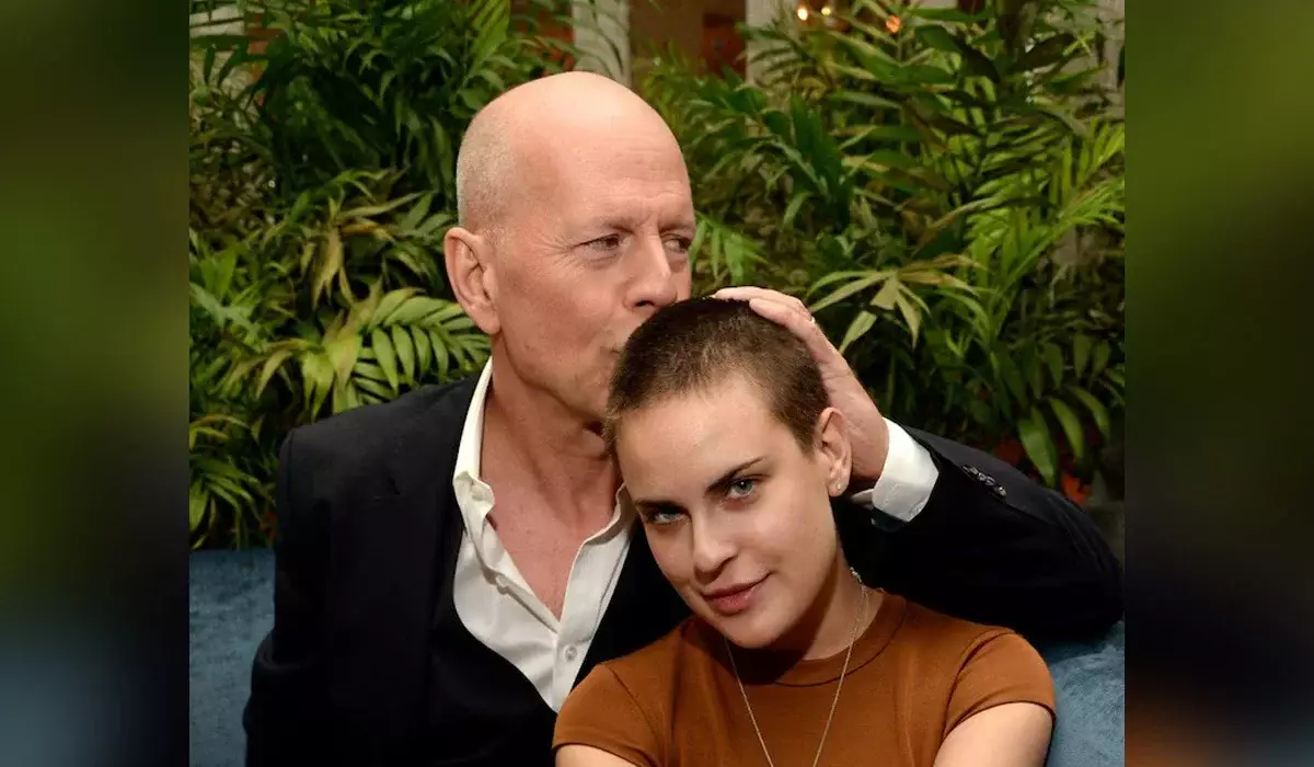 Атақты актер Брюс Уиллис туған қызын танымай қалды