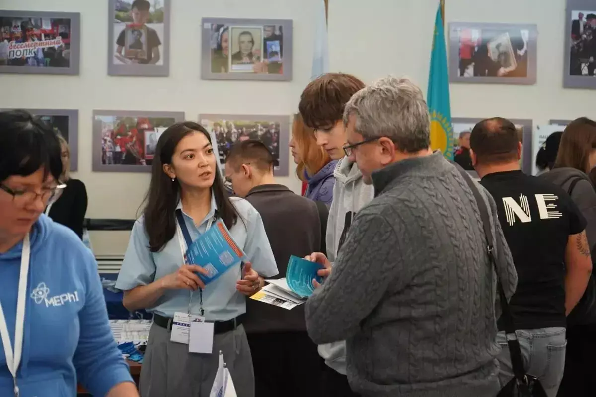 Российские университеты раскрыли секреты поступления для казахстанских абитуриентов - новости на Lada.kz 24.11.2025