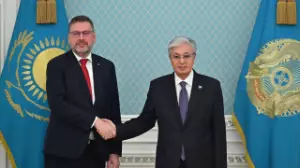 Тоқаев  ЕO-ның Орталық Азия жөніндегі арнайы өкілін қабылдады 