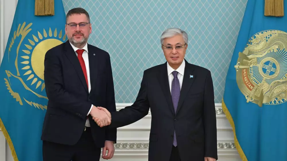Токаев принял спецпредставителя ЕС по ЦА