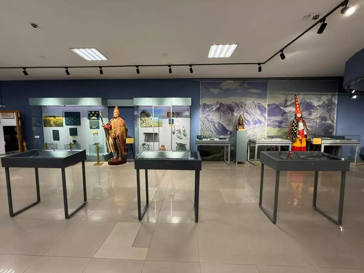 Выставка о древних металлургах Акбауыра открылась в Усть-Каменогорске