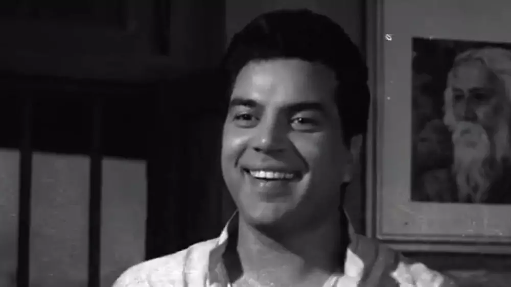 Умер индийский актёр Дхармендра