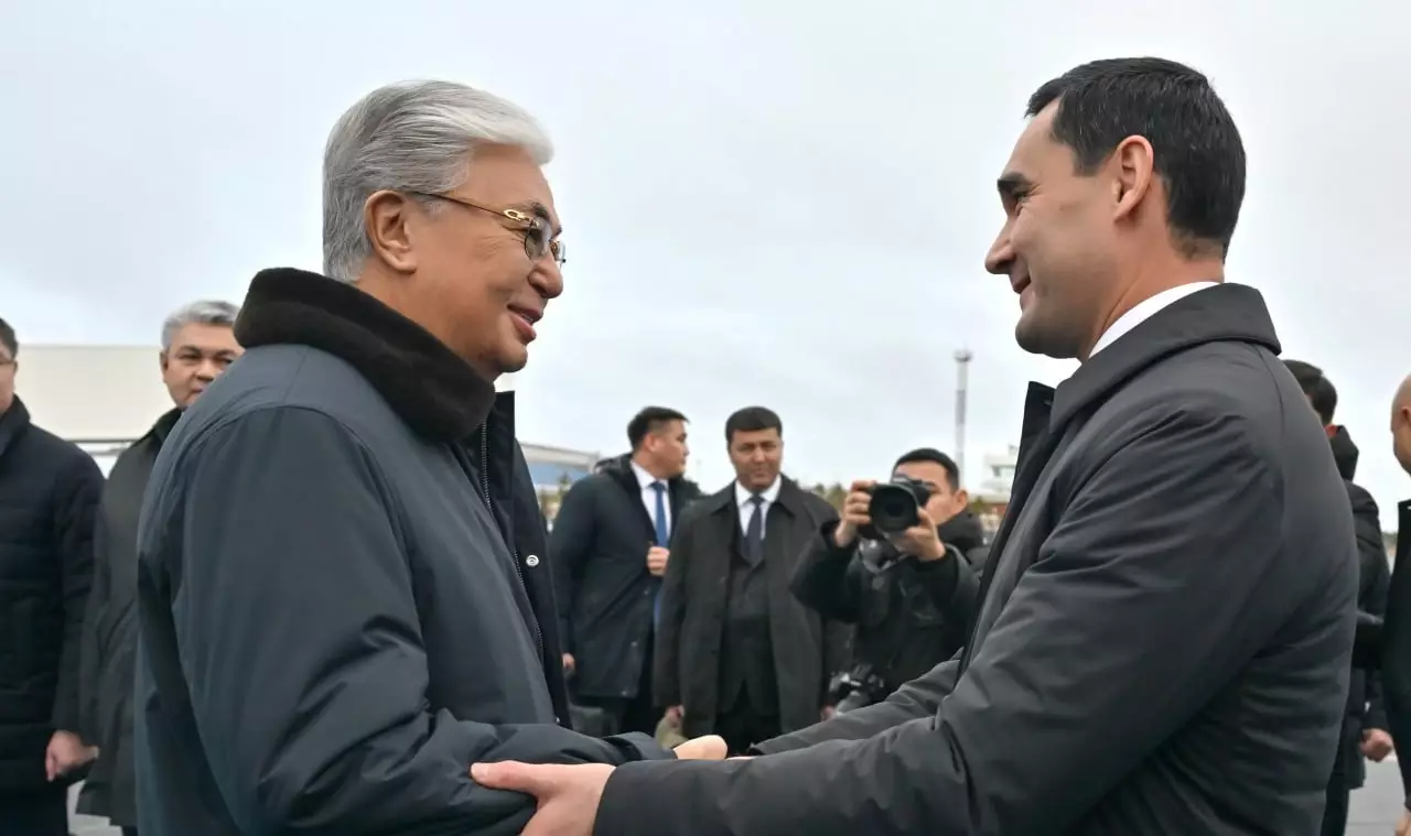 Токаев лично встретил в аэропорту Бердымухамедова-младшего