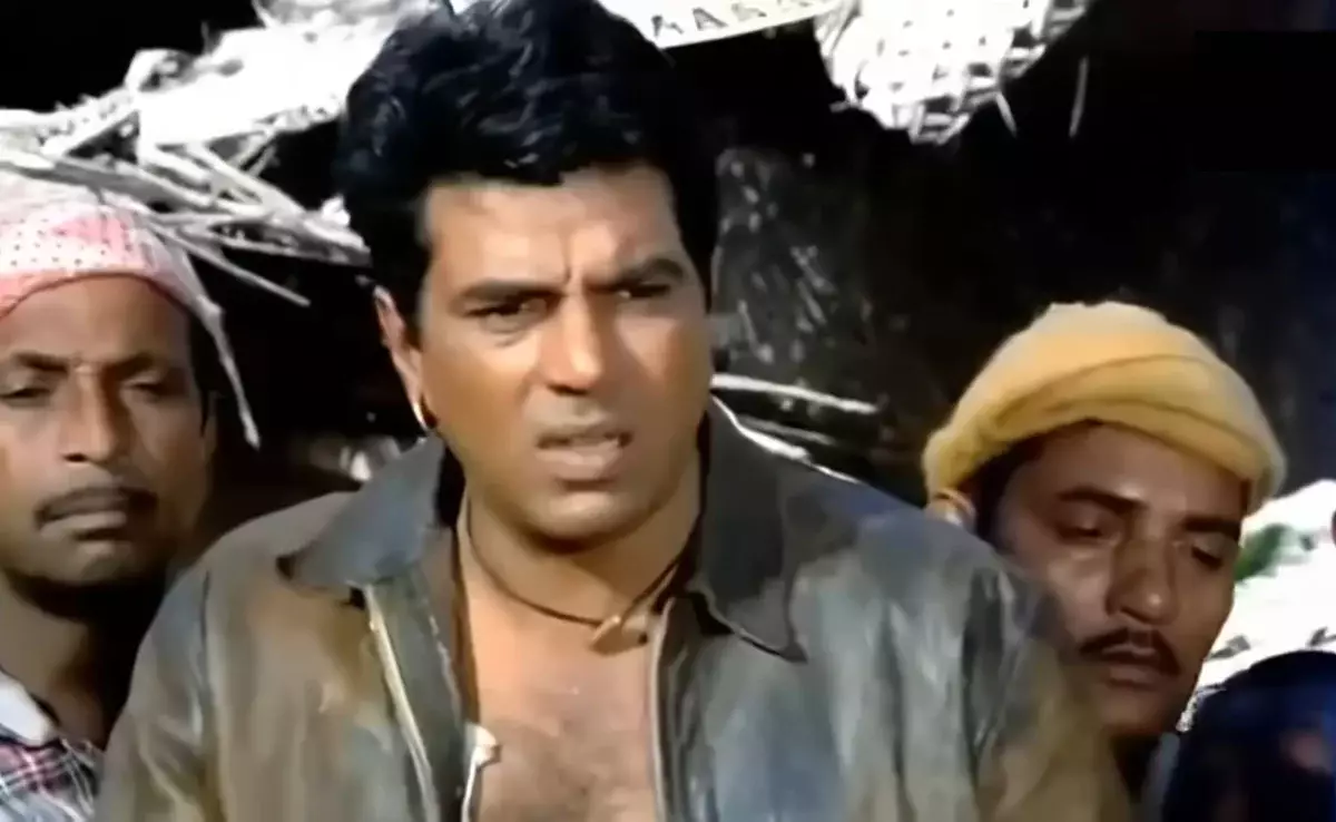 В Индии на 90 году жизни скончался известный актер Дхармендра