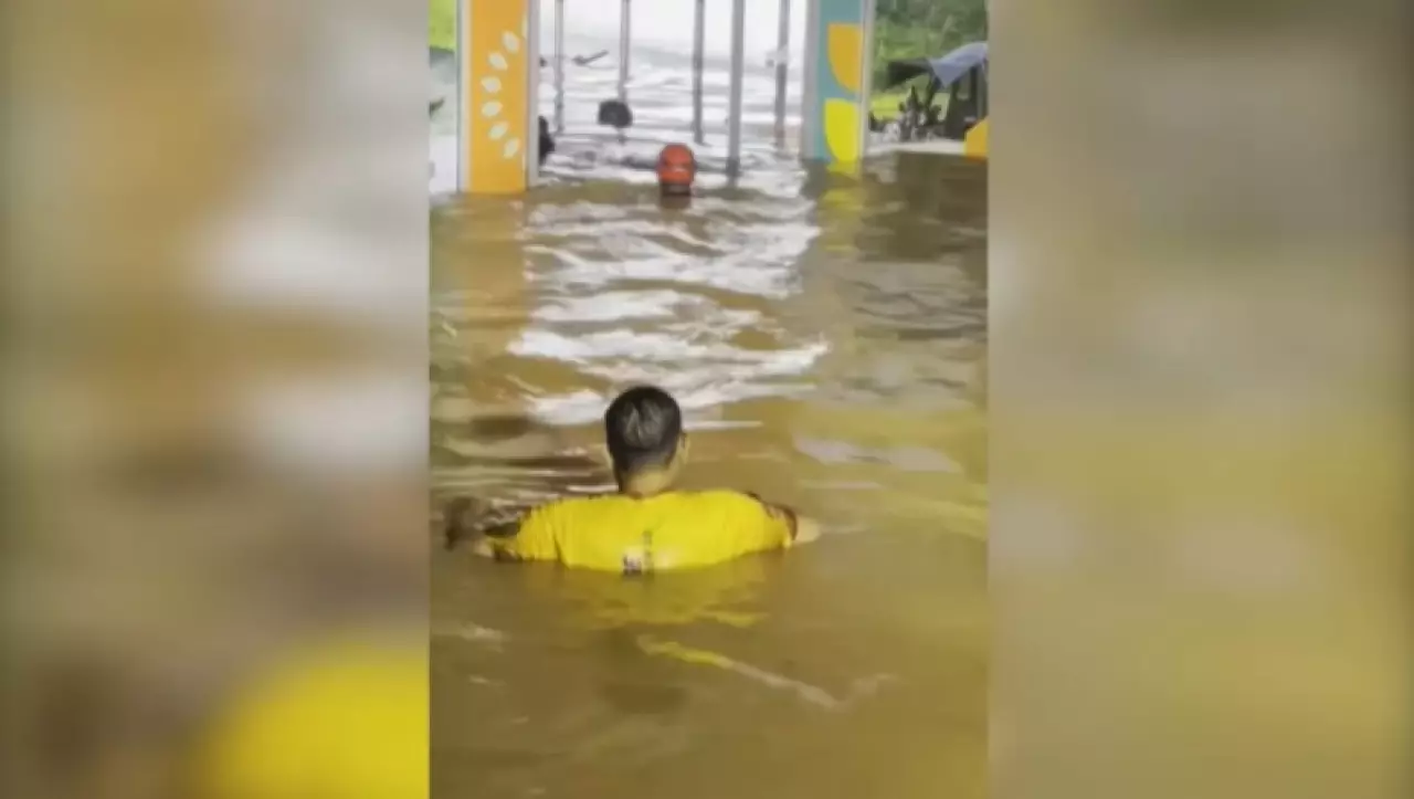 11 тысяч человек пострадали от наводнений в Малайзии