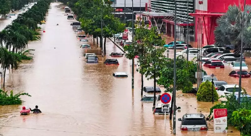 Наводнения во Вьетнаме: что известно о туристах из Казахстана