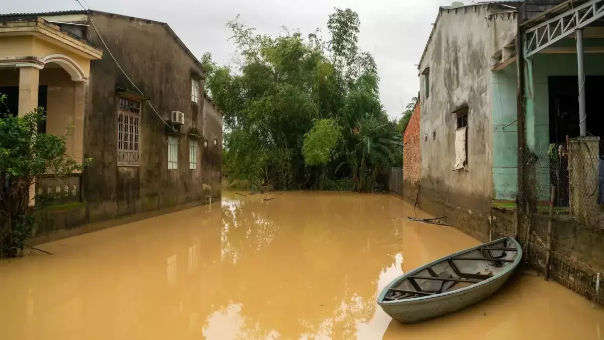 Наводнения во Вьетнаме: что известно о казахстанских туристах