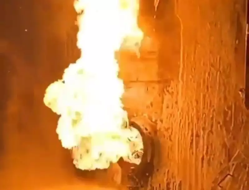 В Туркестане вспыхнул пожар на нефтебазе