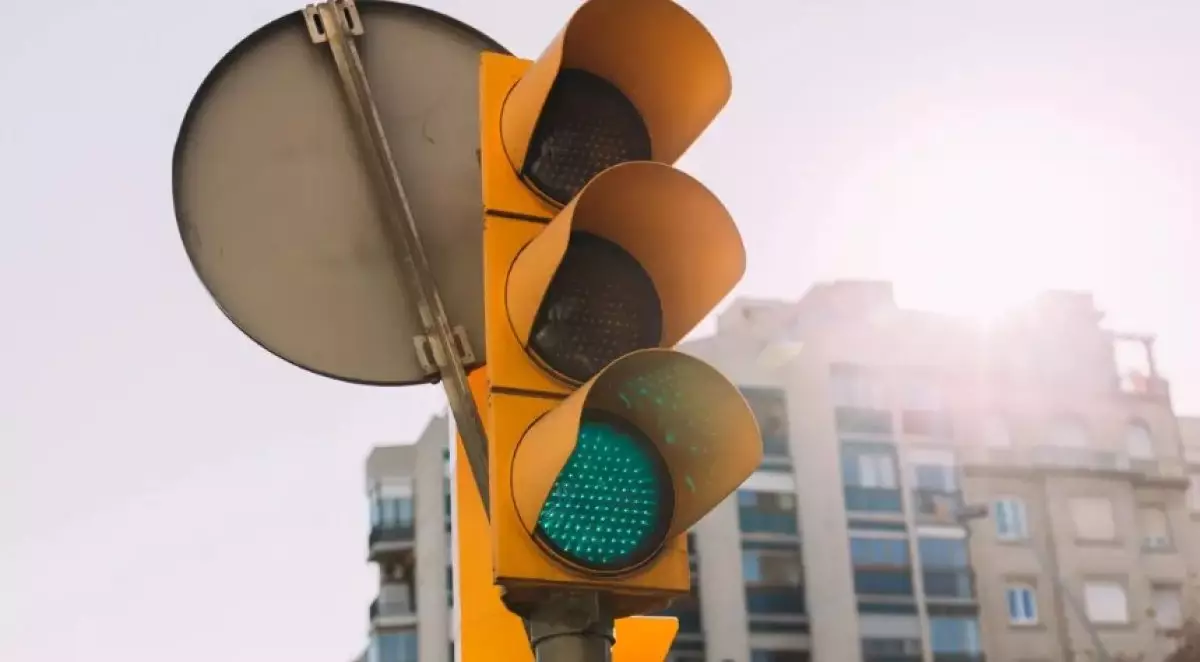 Қазақстанда бағдаршам тәртібі өзгереді: нені білу керек