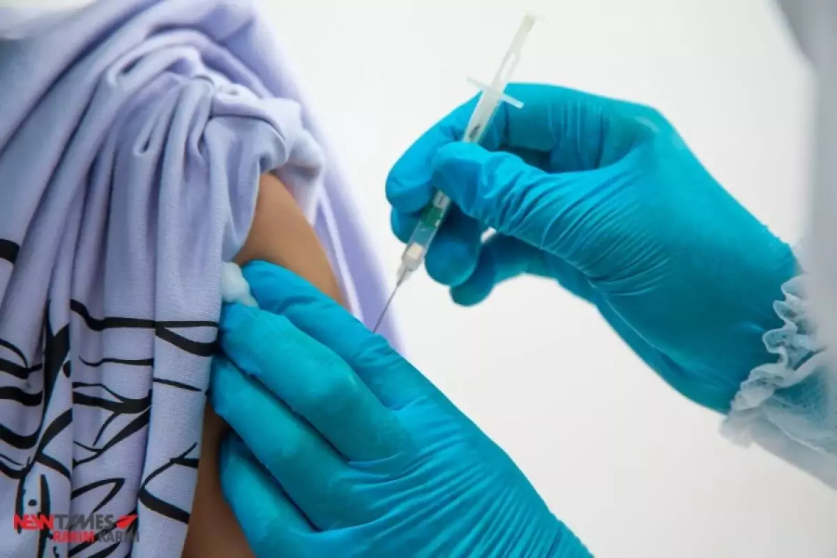 Минздрав обвинили в коррупции при закупках вакцин на 150 миллиардов тенге