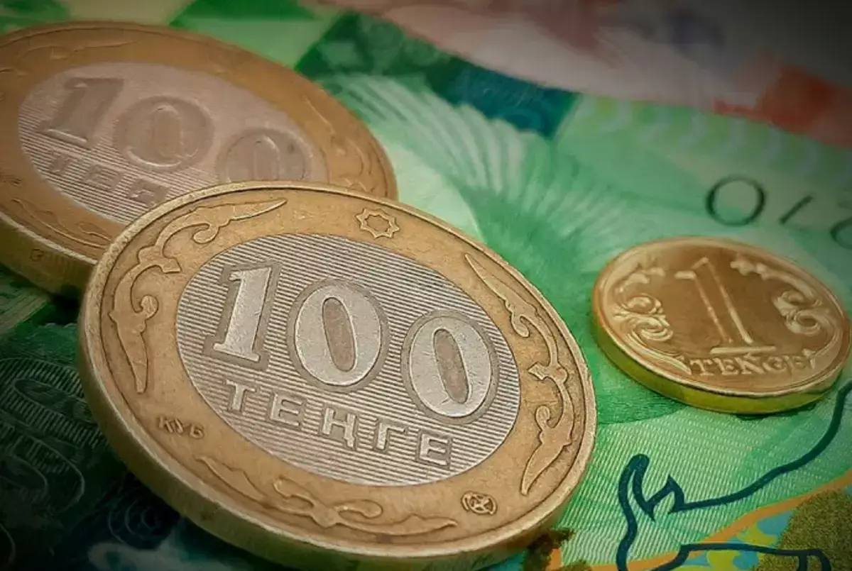 Что ждет казахстанцев, которые никогда не работали: раскрыты суммы пенсий - новости на Lada.kz 24.11.2025