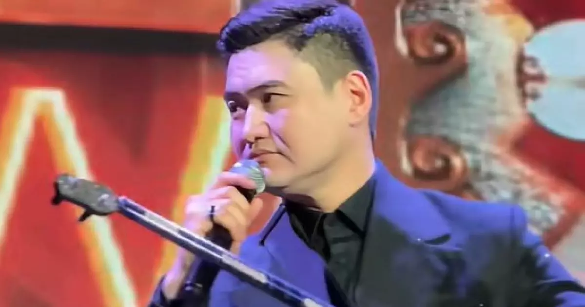   "Концерттен кейін таяқ жейді...": әнші Төреғали Төреәлінің сахнадағы әрекеті қызу талқыға түсті (видео)   
