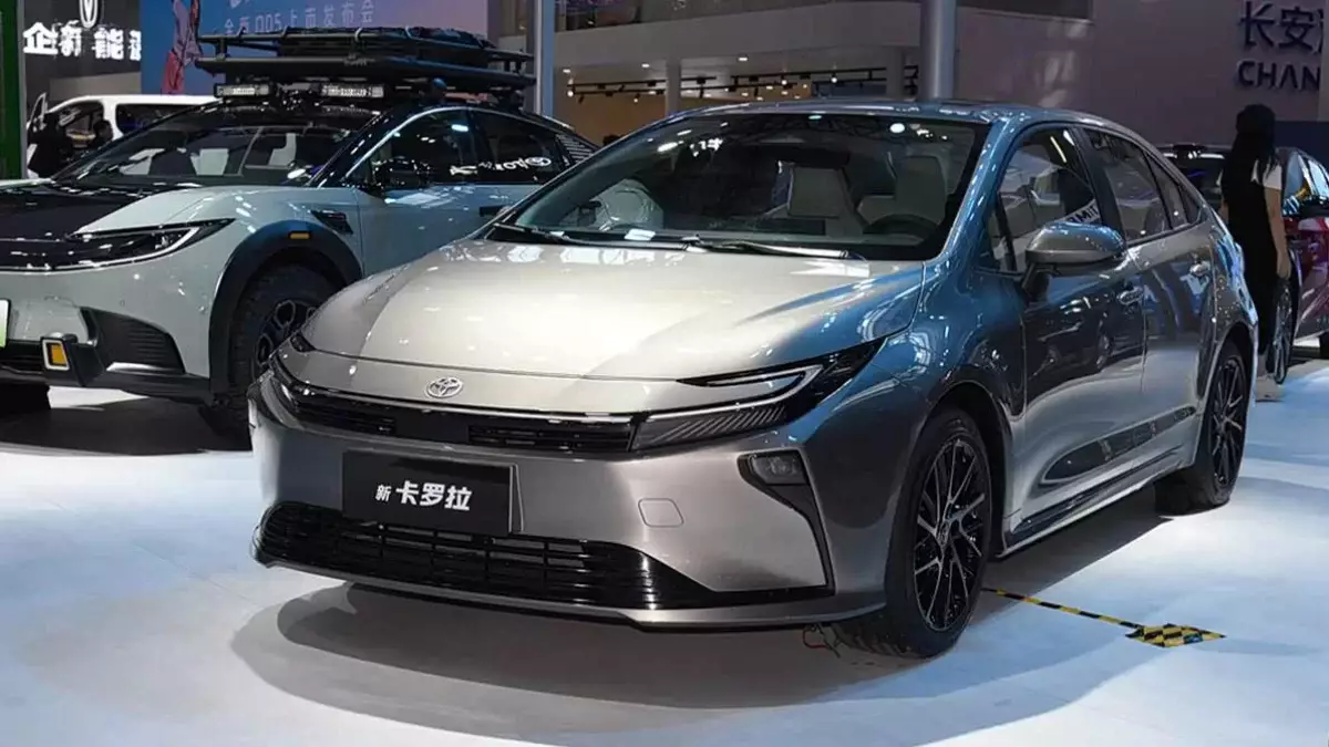 Toyota представила новую Corolla для Китая