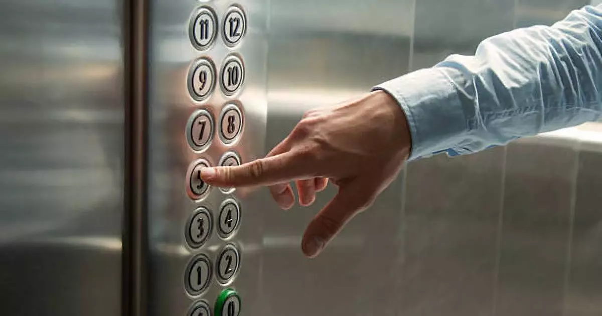  Aстаналықтар лифт ауыстыруға жаппай өтініш түсіріп жатыр 