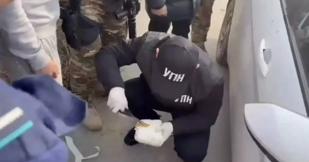  Шымкентте аса ірі көлемде есірткі тасымалдаған алматылық тұрғын ұсталды 