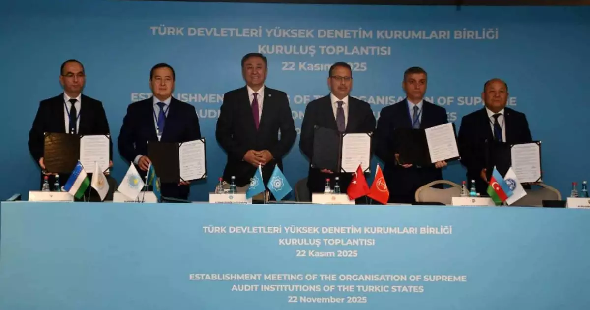   Ыстанбұлда ТҮРКСАИ ұйымын құру туралы декларацияға қол қойылды   