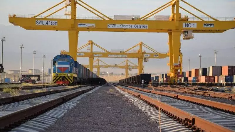 Трансшекаралық хабтың іске қосылуы: шикізаттық емес тауар экспорты 30%-ға өседі