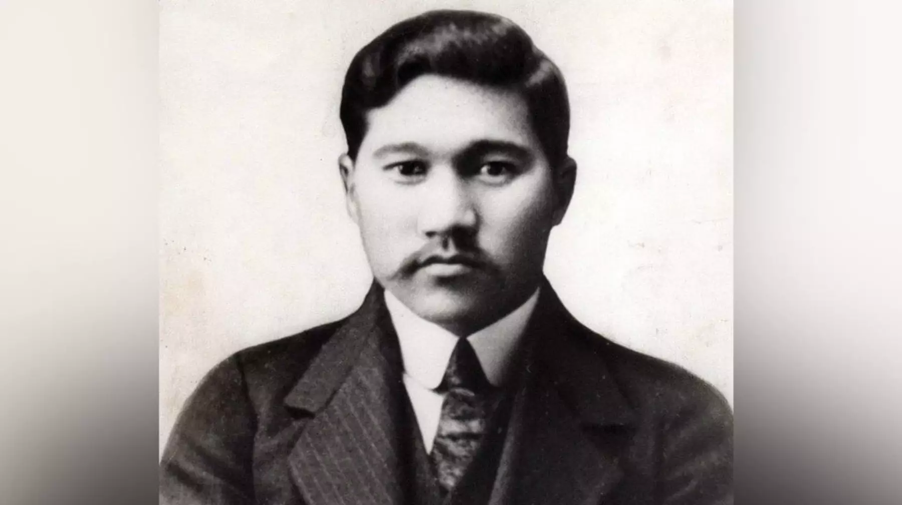 Бүгін Алаш арысы Міржақып Дулатұлының туғанына 140 жыл