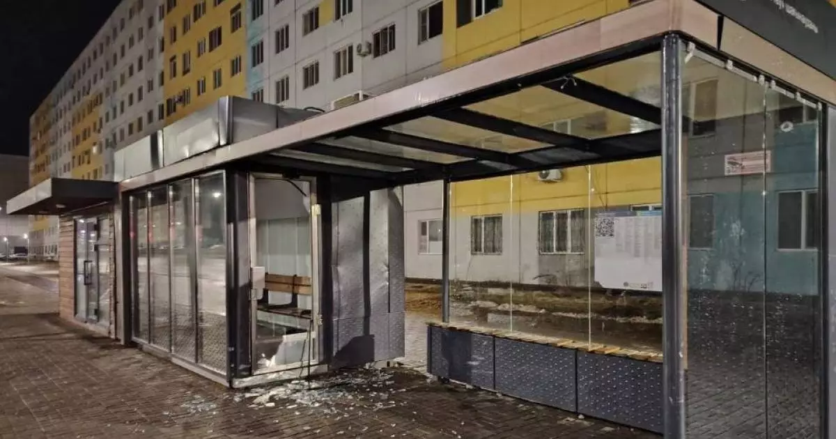  Астанада аялдаманы қиратқандар 10 тәулікке қамалды 