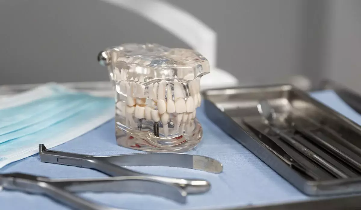 Астанада стоматология креслосында қайтыс болған 3 жасар қыздың қазасына байланысты сот жалғасты