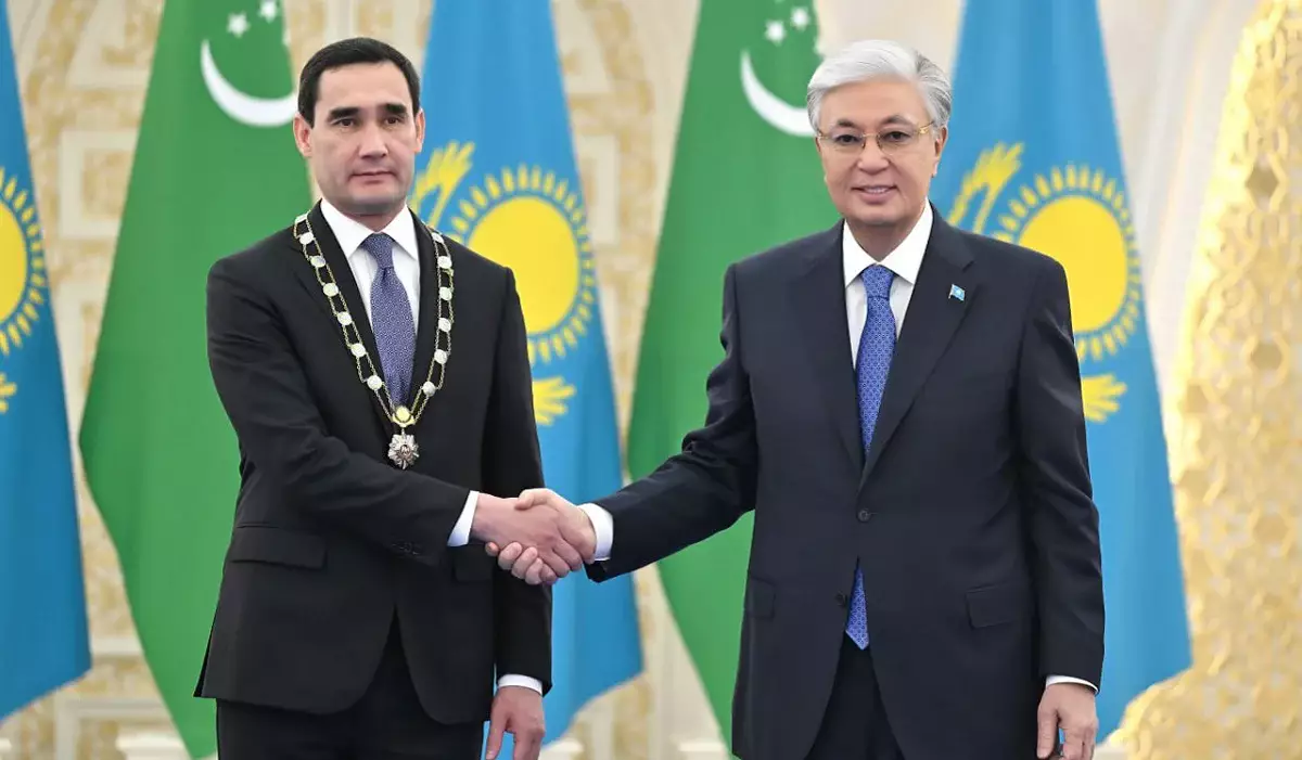 Тоқаев Түрікменстан президентін «Алтын Қыран» орденімен марапаттады