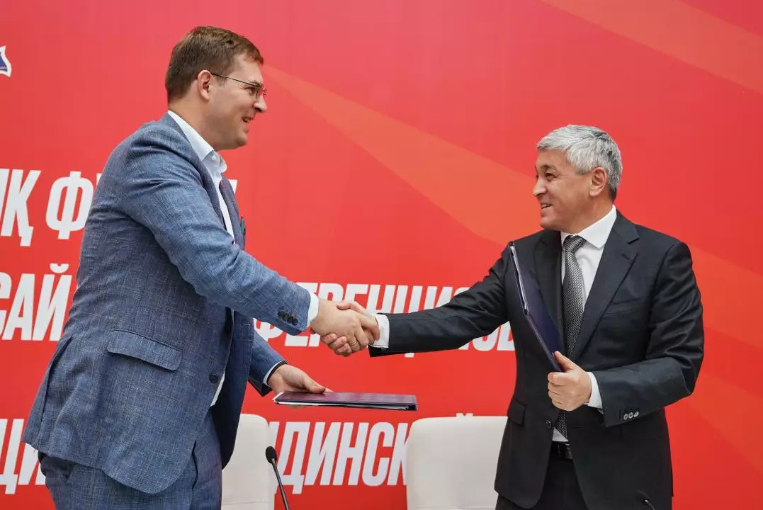 Футбольный клуб "Шахтёр" купили – команда перешла в частные руки