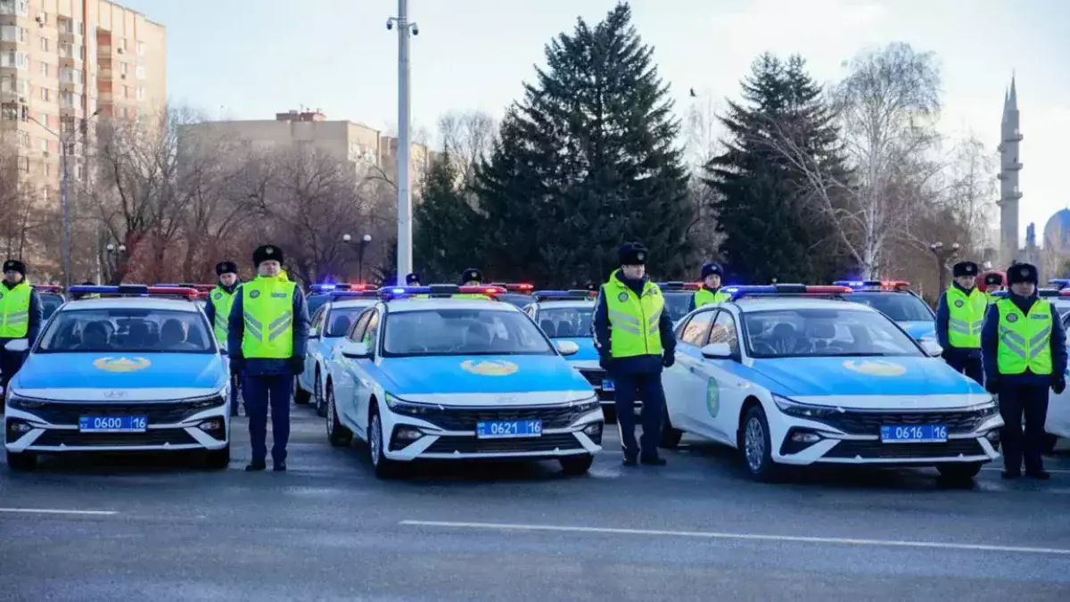 В ВКО полиции переданы 198 новых служебных автомобилей