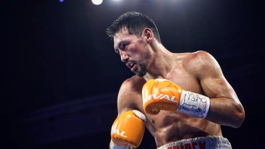 Алимханулы предостерегли перед боем за три титула