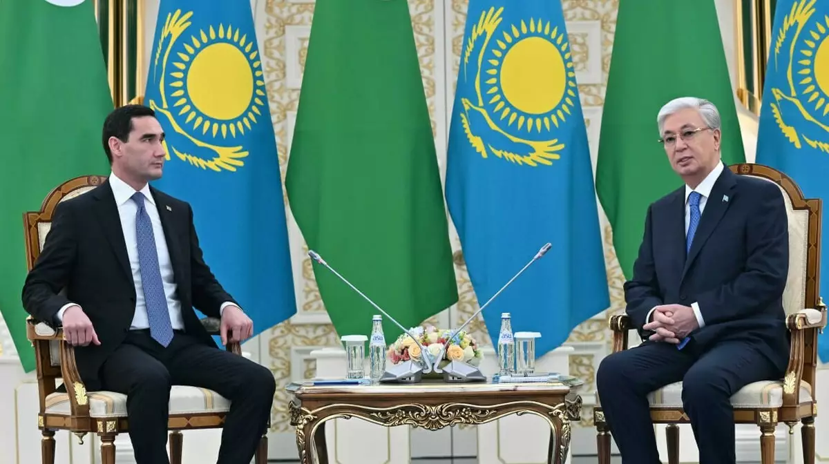 Токаев провёл переговоры с президентом Туркменистана в Астане