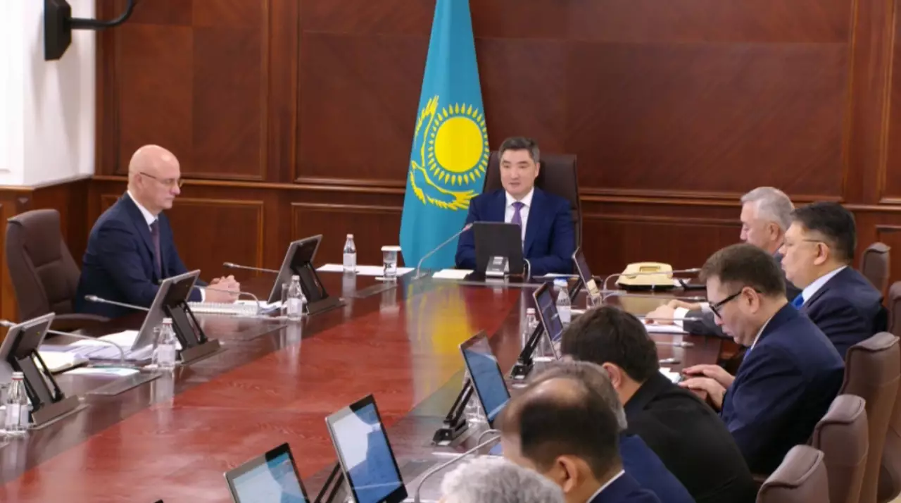 Казахстан усиливает позиции в транзитной торговле