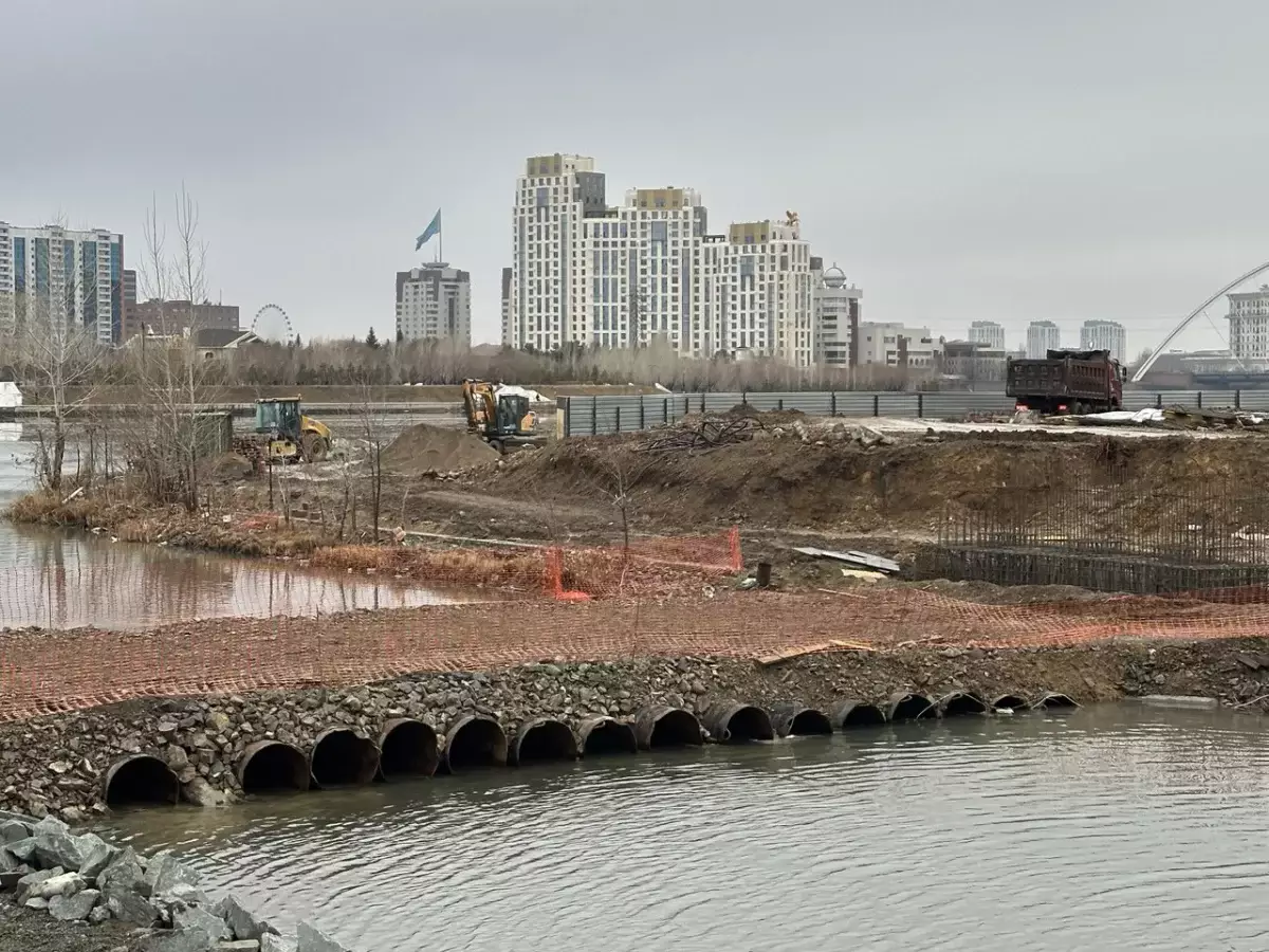 Касымбек вернул астанчанам доступ к набережной, которую закрыла Дарига Назарбаева