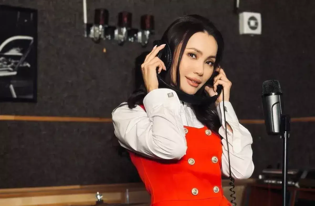 «Біреудің көңілдесі болған – ұят»: Жанар Дұғалова тоқалдар туралы бар шындықты айтты 